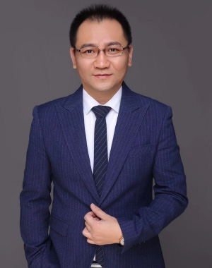 李勇